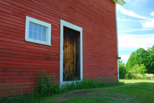 Wood Barn Siding Installation in Redwood City